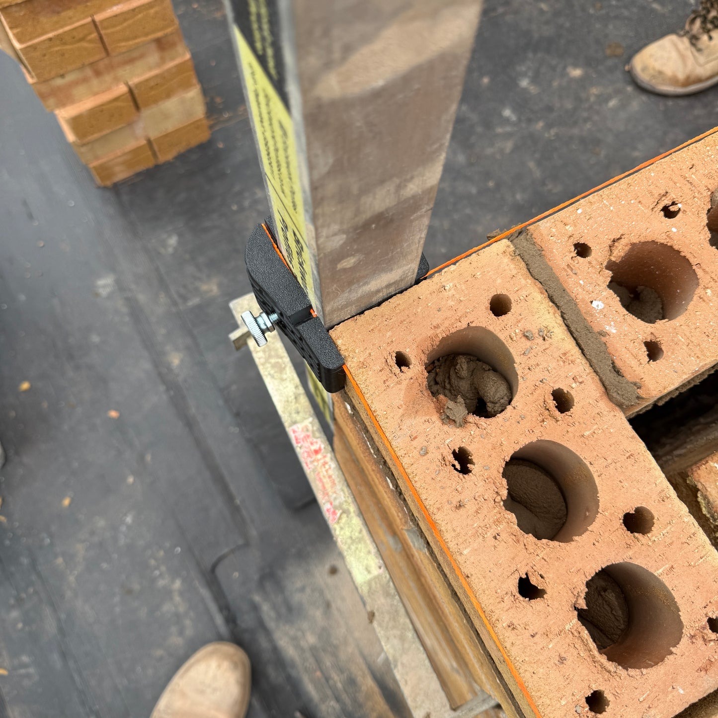 Crompton dori block for bricklayers profiles 50.8mm